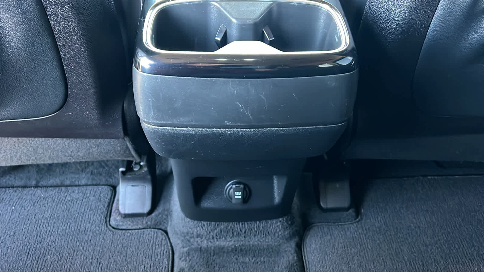 Used 2022 Kia Telluride LX image 25