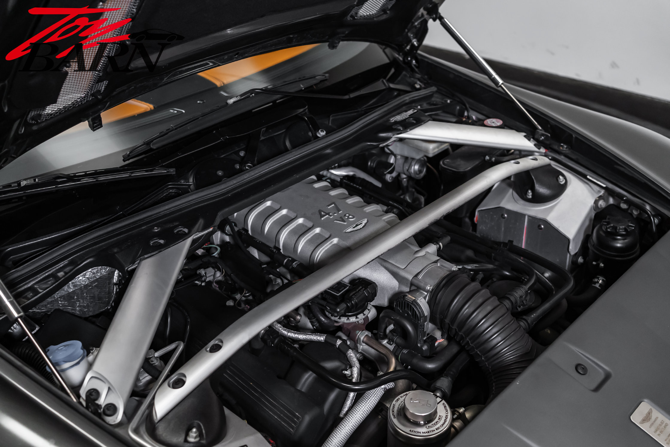 Used 2009 Aston Martin V8 Vantage Roadster RWD image 49