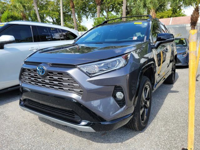 Used 2021 Toyota RAV4 XSE w/ XSE Grade Weather Package AWD/4WD image 3