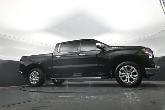 Used 2023 Chevrolet Silverado 1500 LTZ w/ LTZ Premium Package AWD/4WD image 28