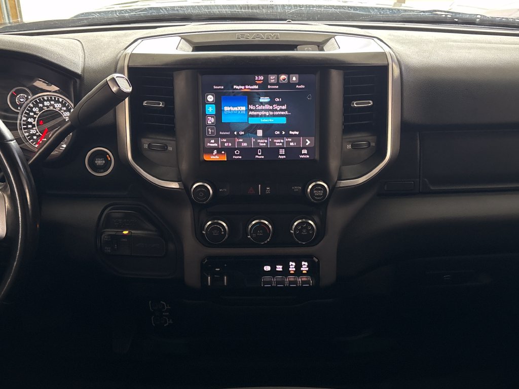 Used 2022 RAM 2500 Big Horn w/ Level 1 Equipment Group AWD/4WD image 34