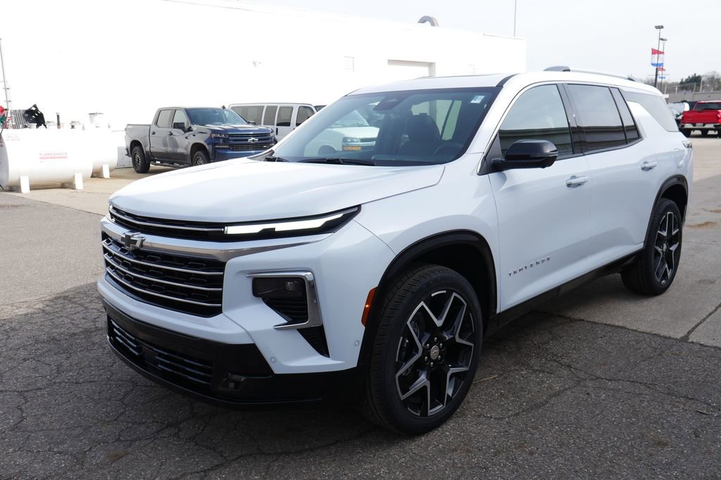 New 2026 Chevrolet Traverse High Country image 4