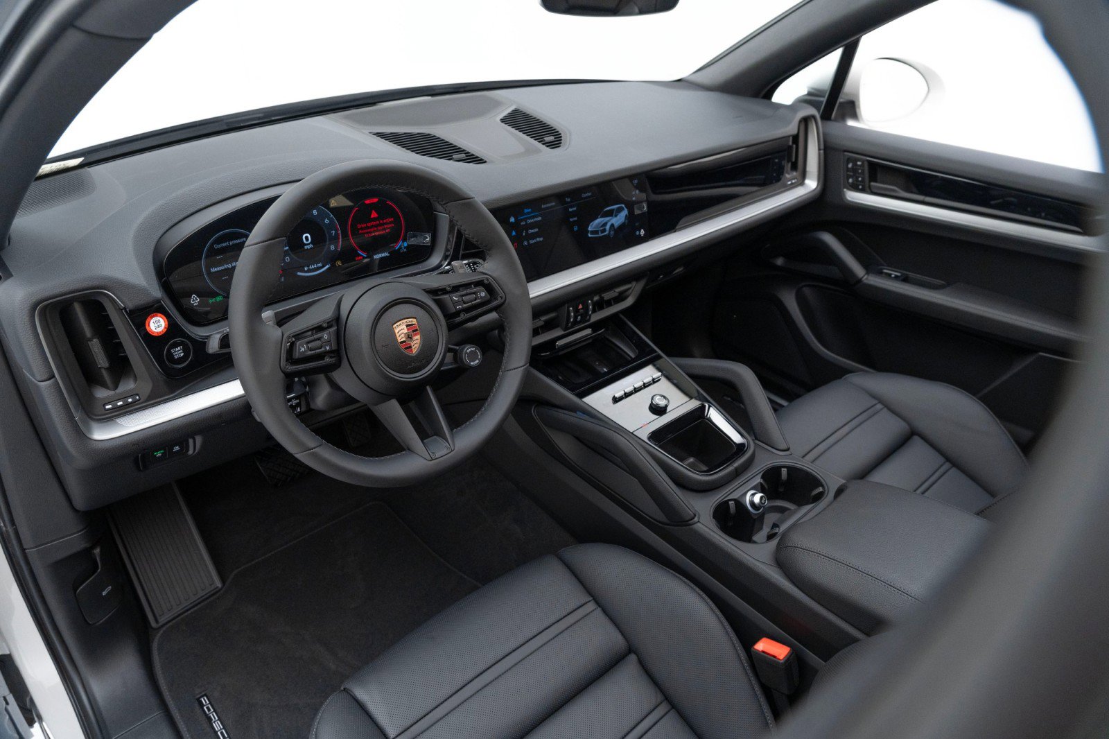 New 2025 Porsche Cayenne image 4