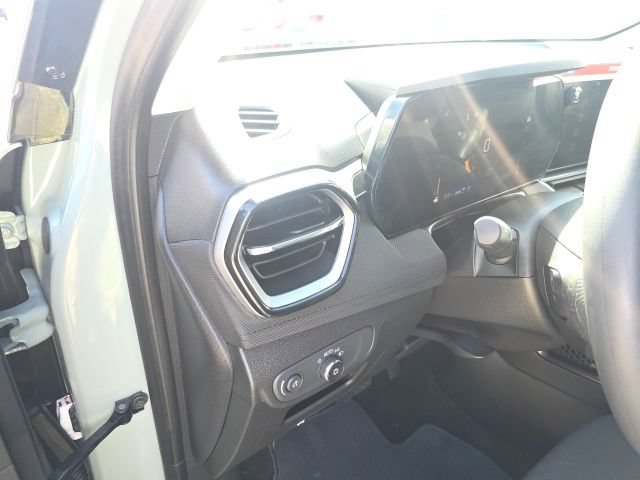 Used 2026 Chevrolet TrailBlazer LT AWD/4WD image 14