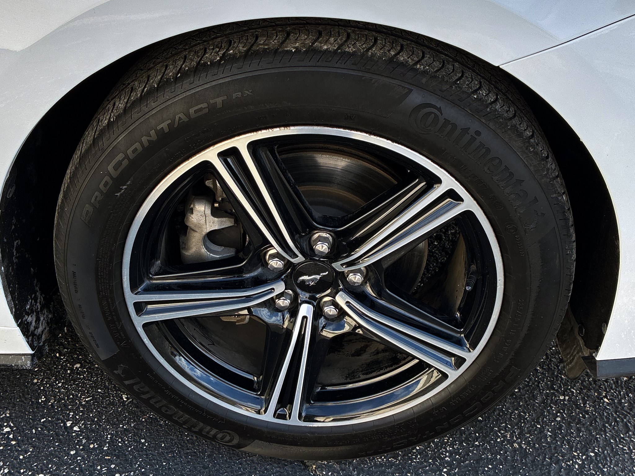 Used 2024 Ford Mustang Convertible RWD image 8