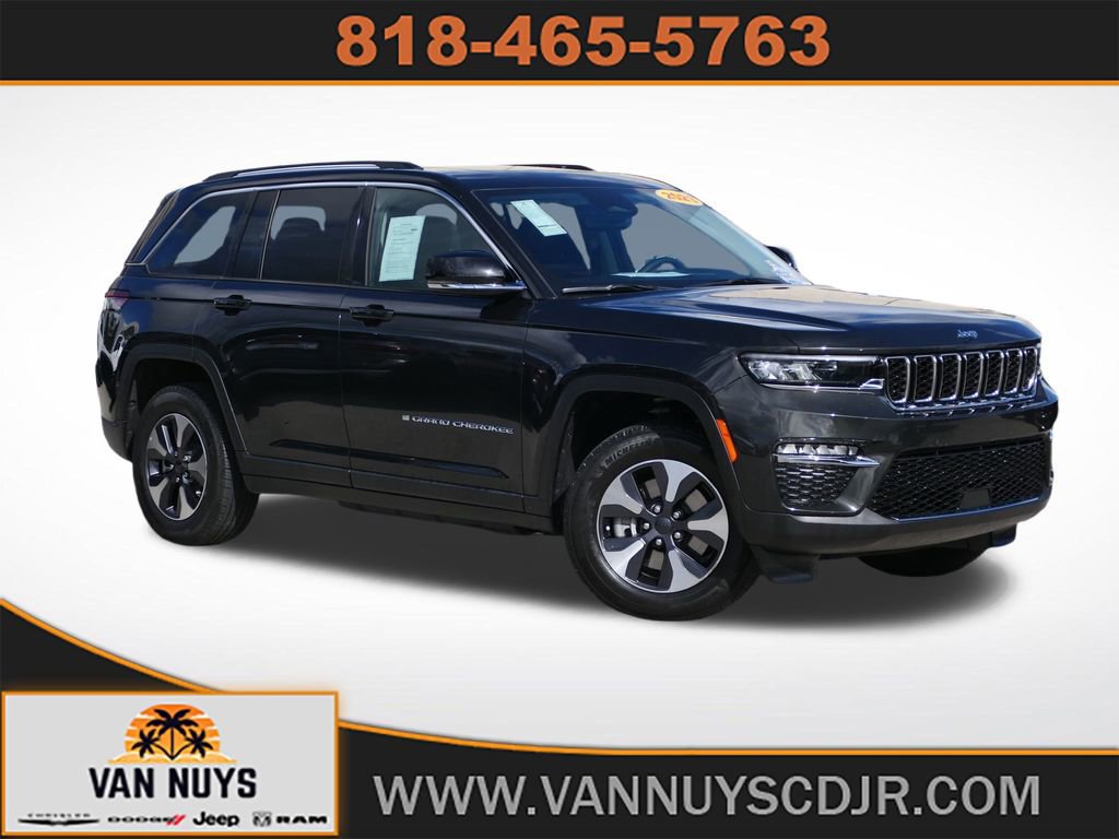 Used 2023 Jeep Grand Cherokee 4WD 4xe image 1