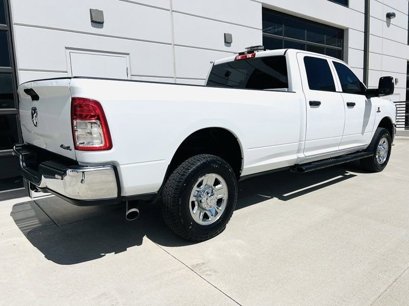Used 2024 RAM 2500 Tradesman w/ Chrome Appearance Group image 4