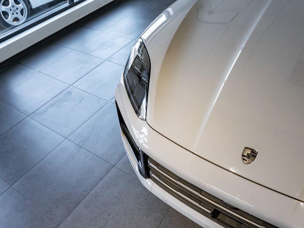 Certified 2025 Porsche Cayenne Turbo image 35