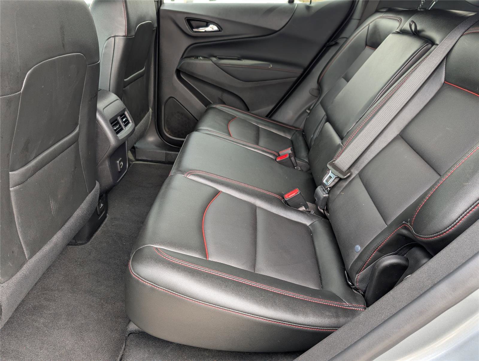 Used 2024 Chevrolet Equinox RS w/ RS Leather Package image 32