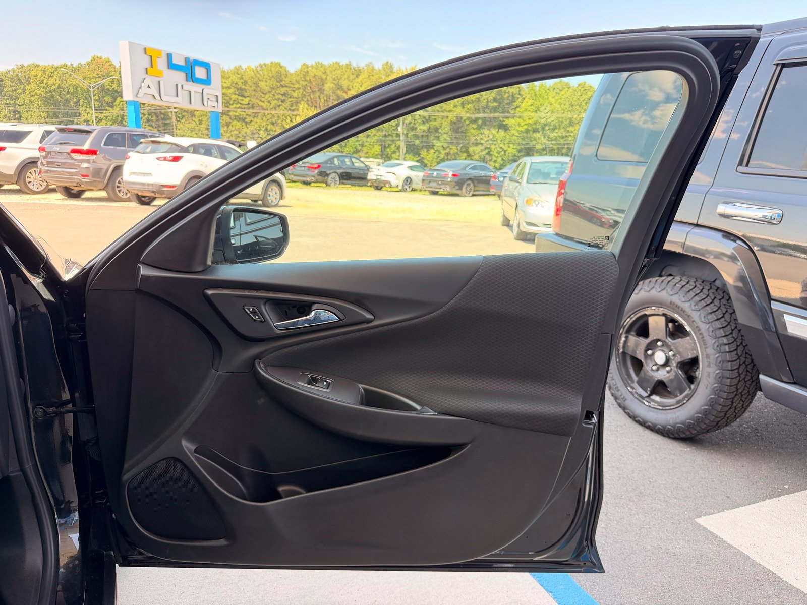 Used 2022 Chevrolet Malibu LT FWD image 20