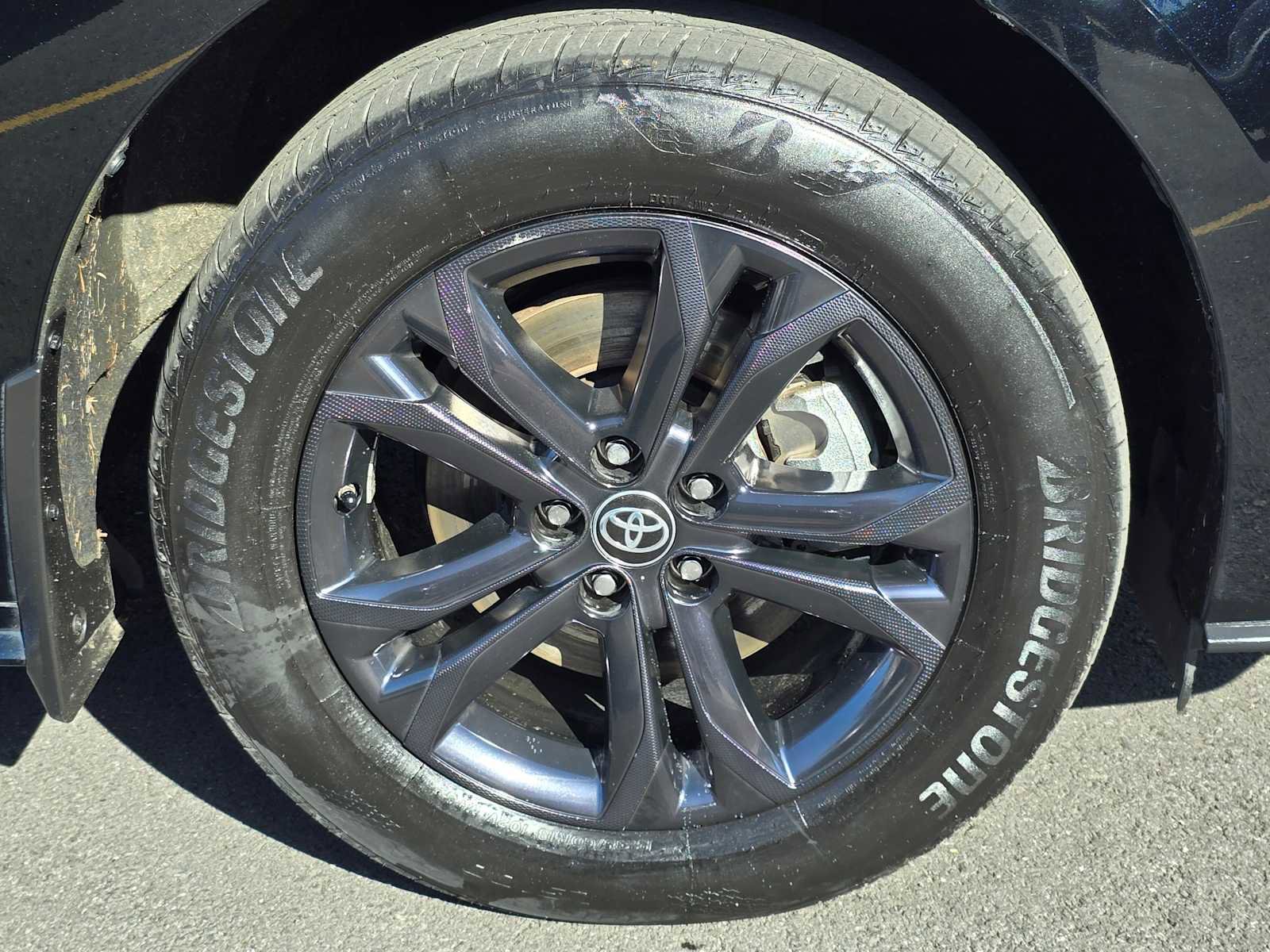 Used 2024 Toyota Sienna XLE Woodland Edition AWD/4WD image 9