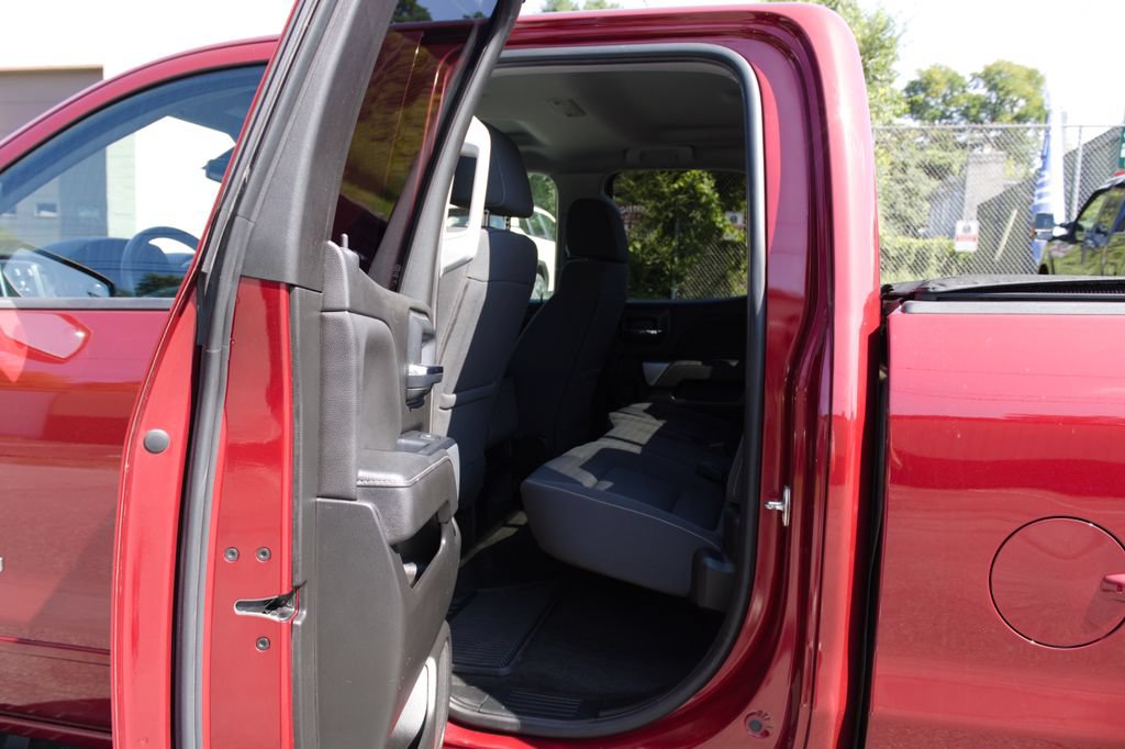 Used 2018 Chevrolet Silverado 1500 LT w/ All Star Edition AWD/4WD image 32