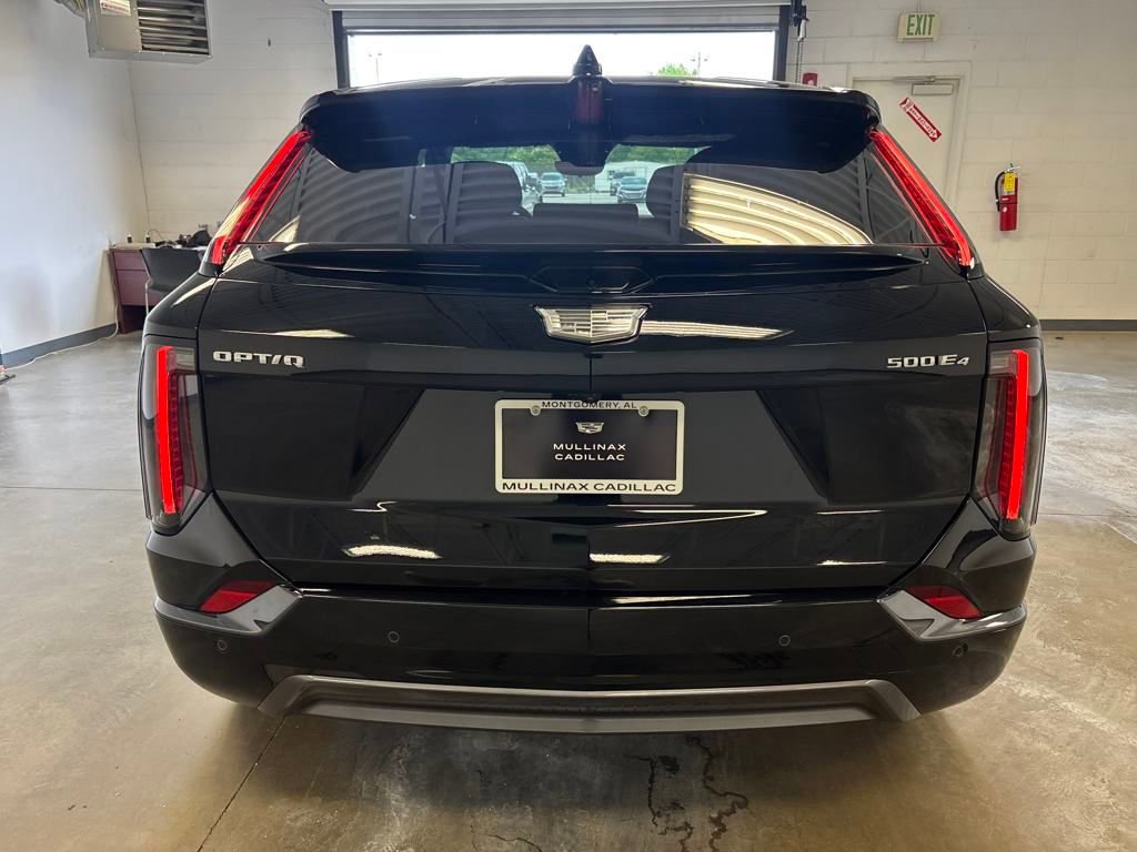 New 2025 Cadillac Optiq Sport 1 image 16