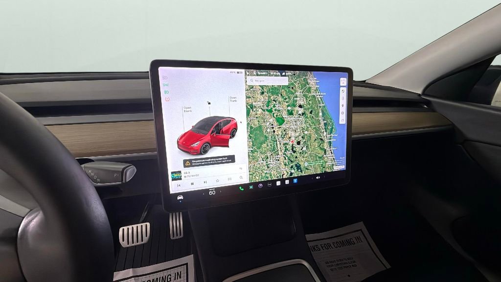 Used 2022 Tesla Model Y Performance image 19