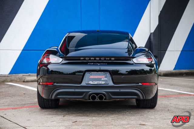 Used 2018 Porsche 718 Cayman RWD image 16