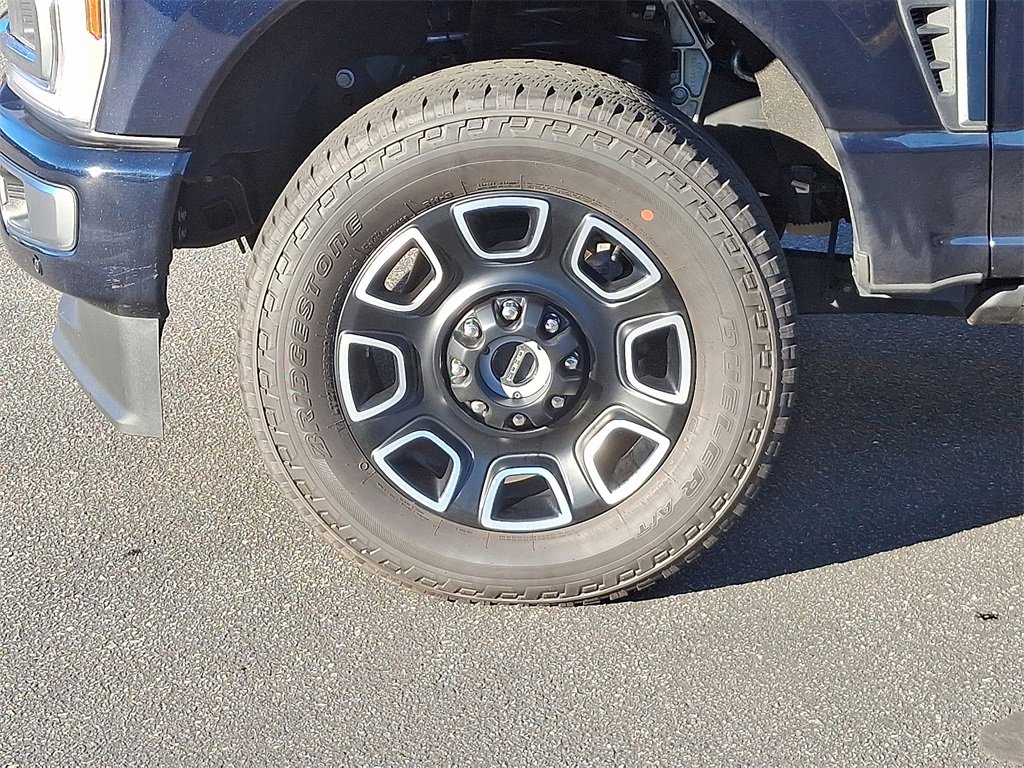 Used 2024 Ford F250 Platinum image 8