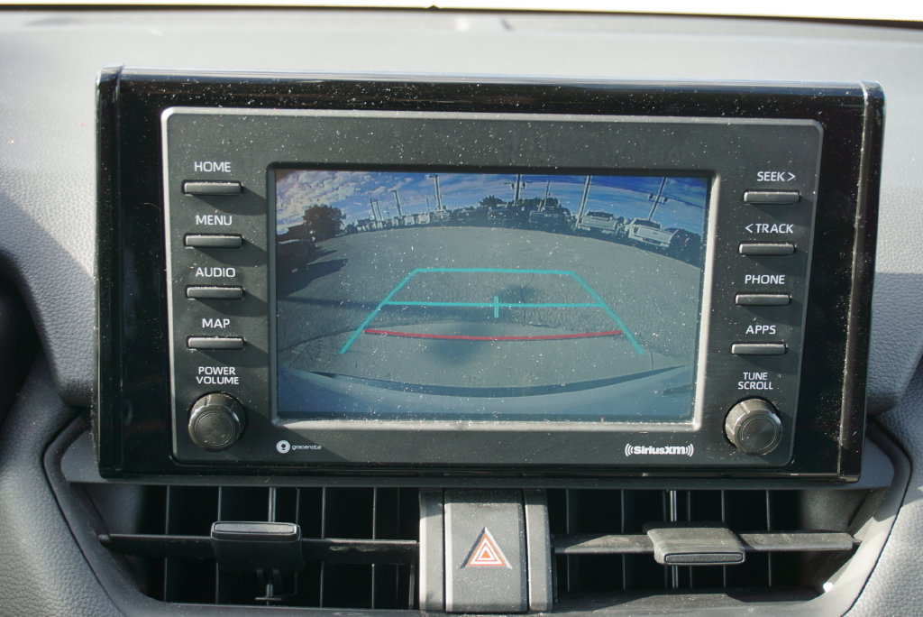 Used 2022 Toyota RAV4 LE FWD image 17