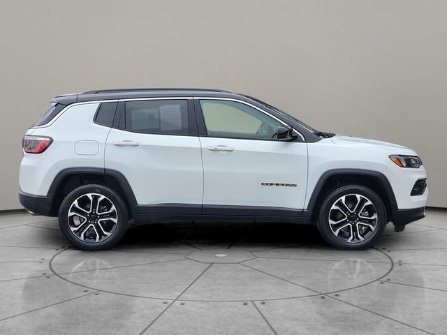 Certified 2022 Jeep Compass Limited image 13