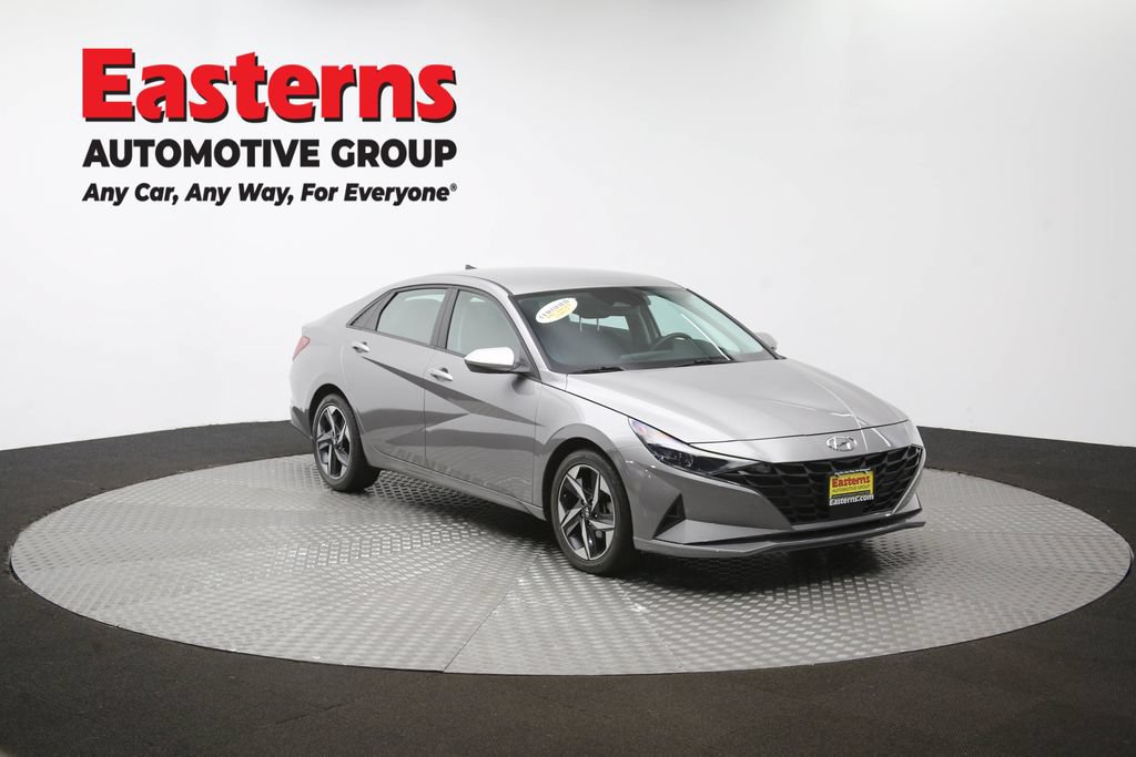 Used 2023 Hyundai Elantra SEL w/ Convenience Package FWD image 44