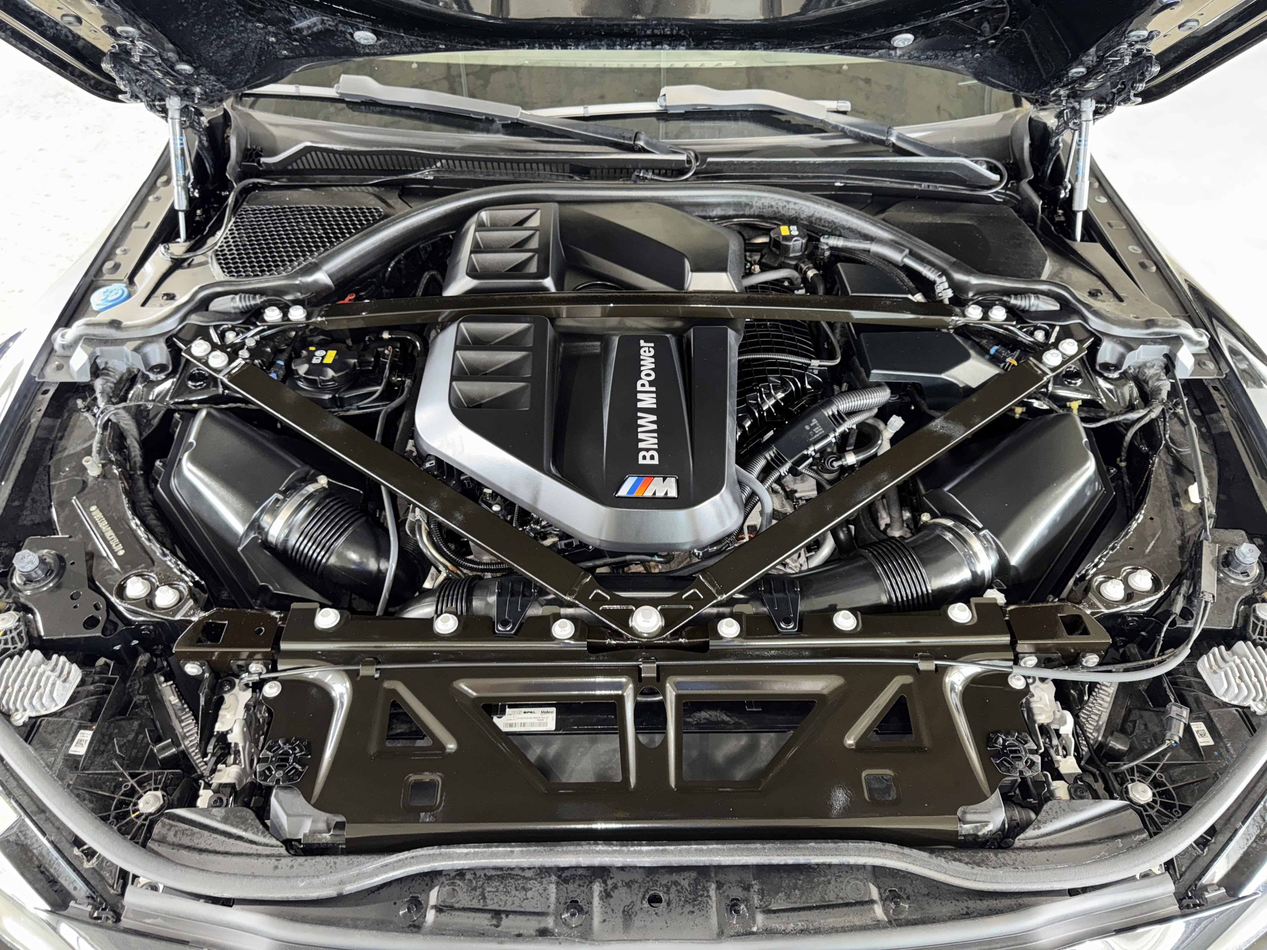 Used 2022 BMW M4 xDrive Competition w/ M Carbon Exterior Package image 30