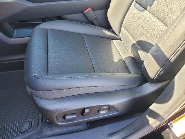 New 2026 Chevrolet Equinox LT w/ Convenience Package II image 14