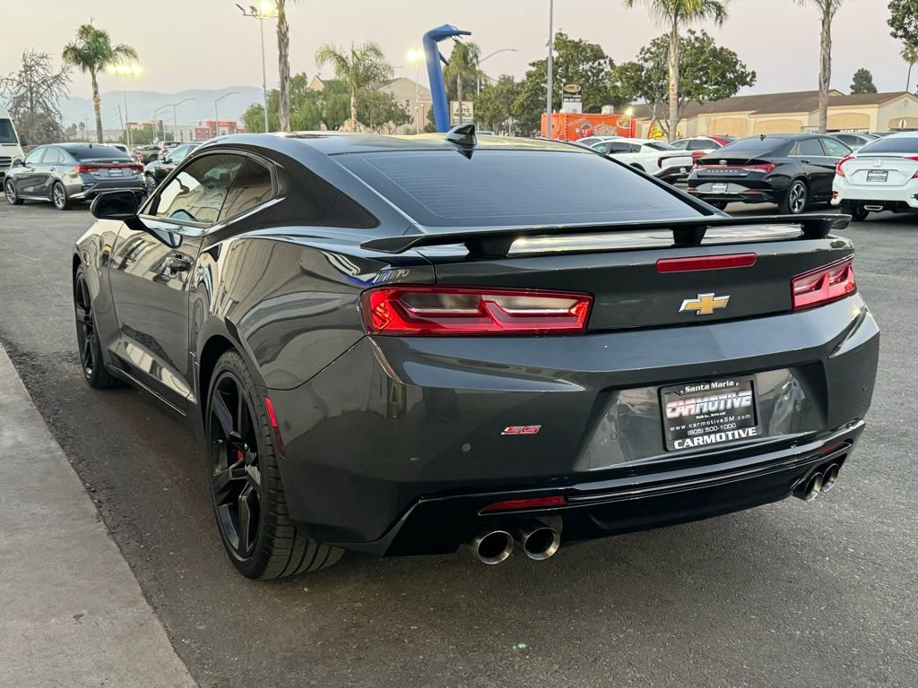 Used 2017 Chevrolet Camaro SS image 4