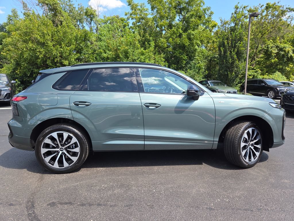New 2026 Audi Q3 quattro 2.0T AWD/4WD image 9