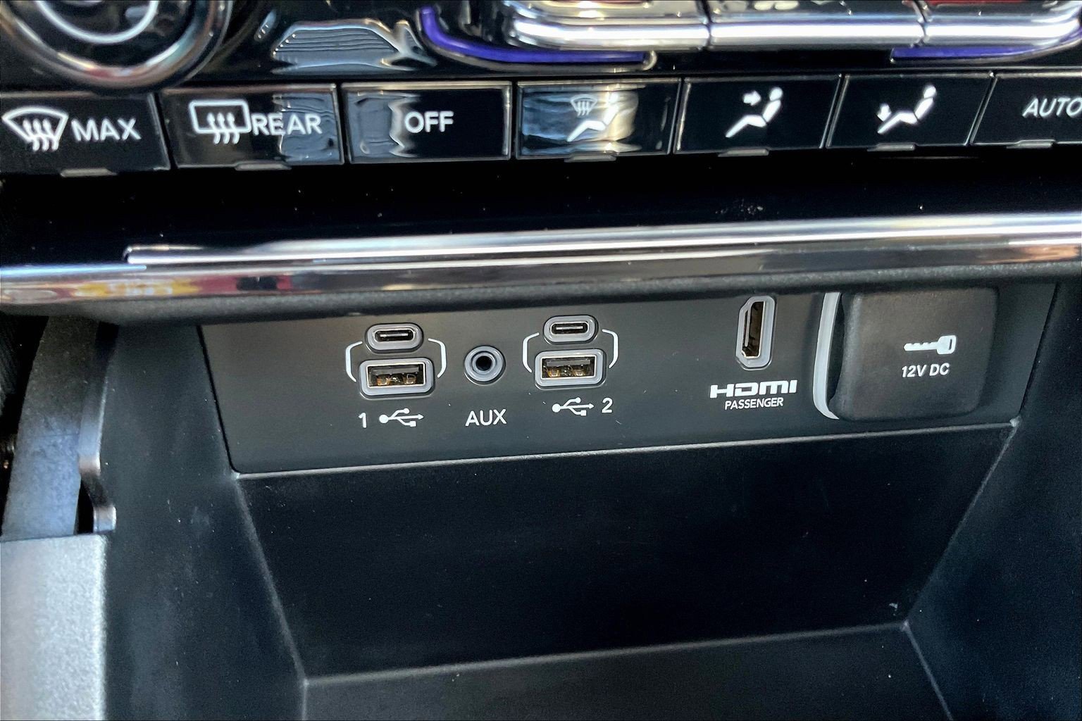 Used 2024 Jeep Grand Cherokee Limited 4xe image 33