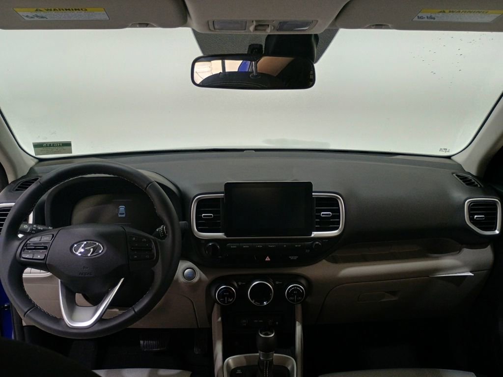 New 2026 Hyundai Venue SEL FWD image 16