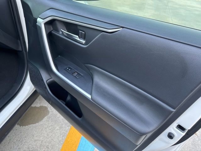 Used 2022 Toyota RAV4 XLE image 26