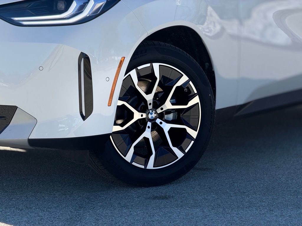 New 2026 BMW X3 xDrive30 w/ Premium Package image 2