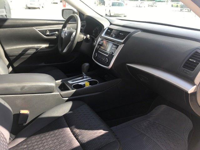 Used 2016 Nissan Altima 2.5 S w/ Power Driver Seat Package FWD image 5