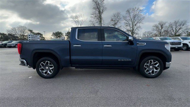 Used 2022 GMC Sierra 1500 SLT w/ SLT Convenience Package image 11