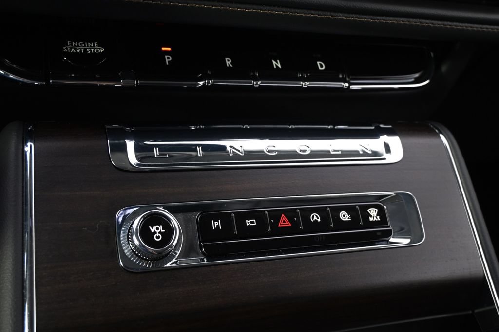 New 2026 Lincoln Aviator Reserve w/ Jet Appearance Package AWD/4WD image 33