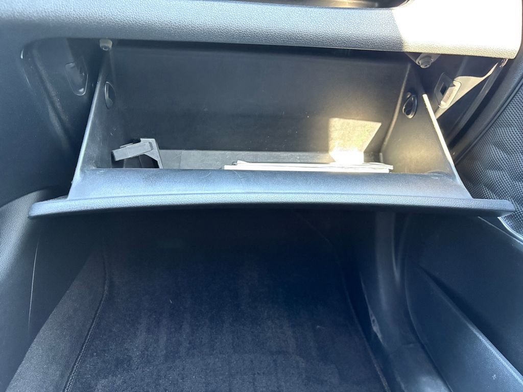 Used 2019 Hyundai Santa Fe Limited image 10