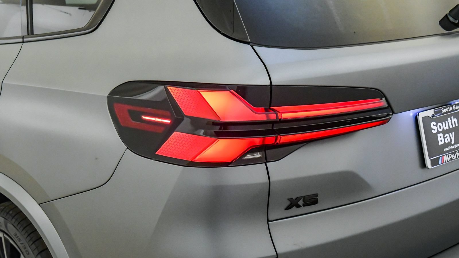 New 2026 BMW X5 M60i AWD/4WD image 13