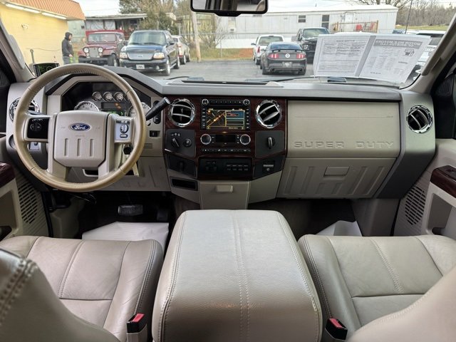 Used 2010 Ford F250 Lariat image 8