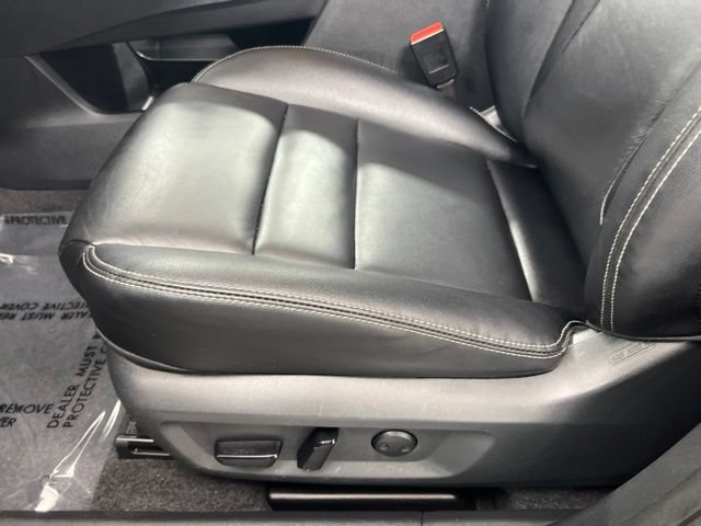 Used 2026 Nissan Rogue SL AWD/4WD image 14