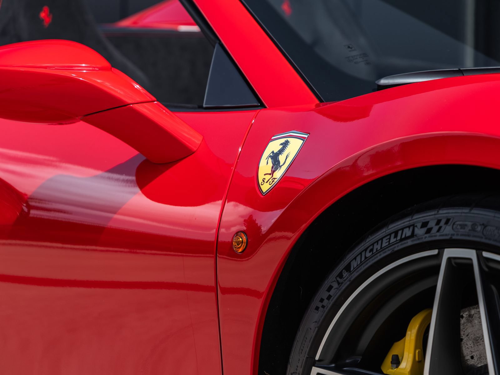 Used 2020 Ferrari 488 Pista Spider RWD image 34