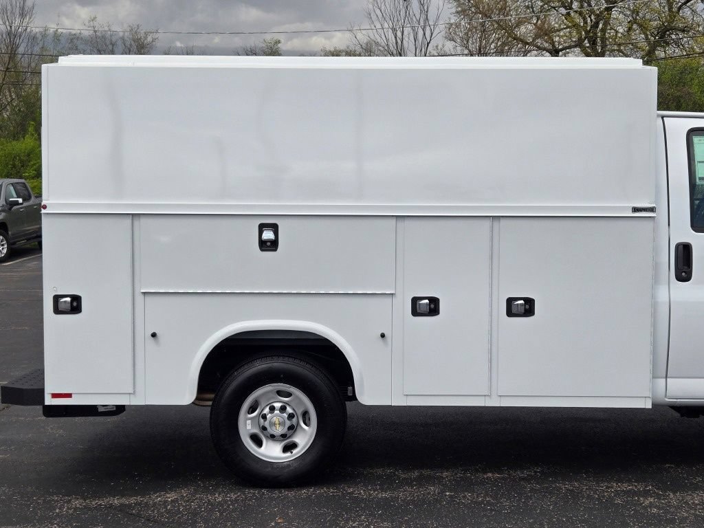 New 2026 Chevrolet Express 3500 w/ Power Convenience Package RWD image 8