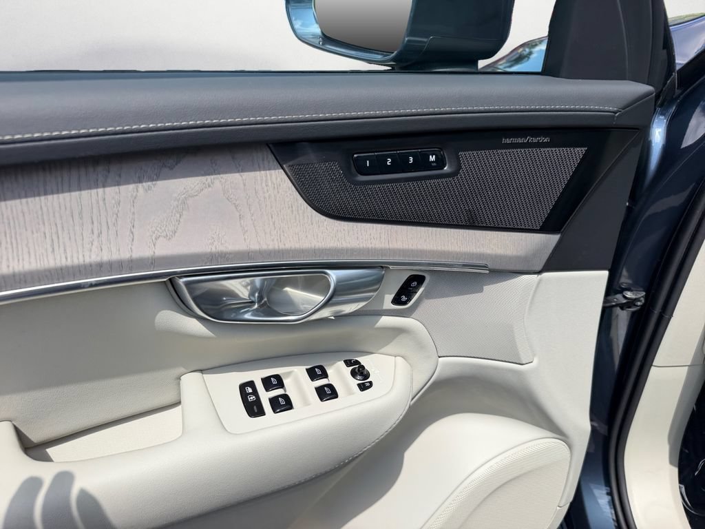 Certified 2026 Volvo XC90 B6 Ultra AWD/4WD image 15