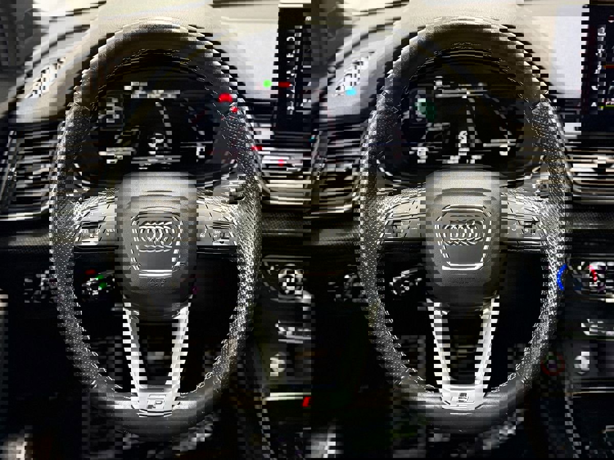 Used 2023 Audi SQ5 Premium Plus w/ Premium Plus Package image 21