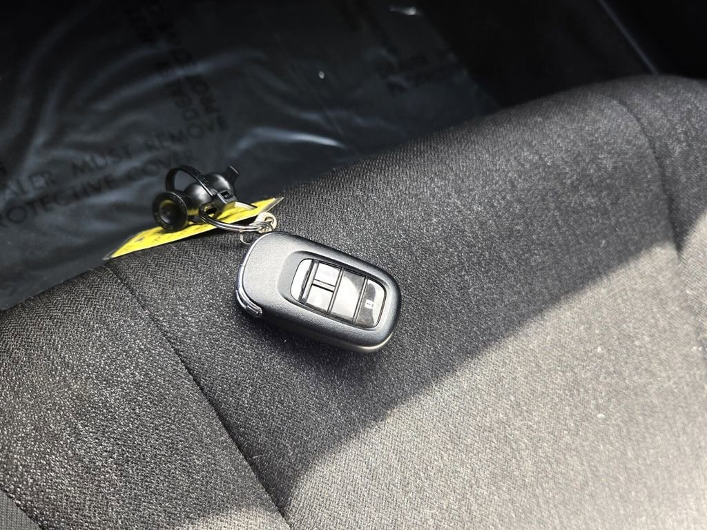 Certified 2025 Honda Accord SE image 19
