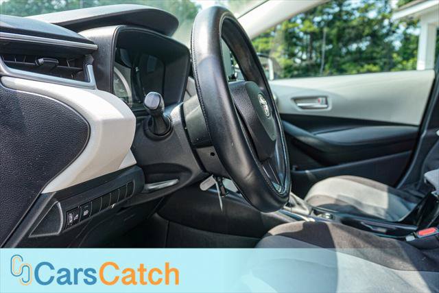 Used 2020 Toyota Corolla LE FWD image 19