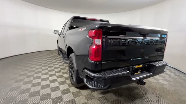 Used 2023 Chevrolet Silverado 1500 Custom w/ Rally Edition AWD/4WD image 7