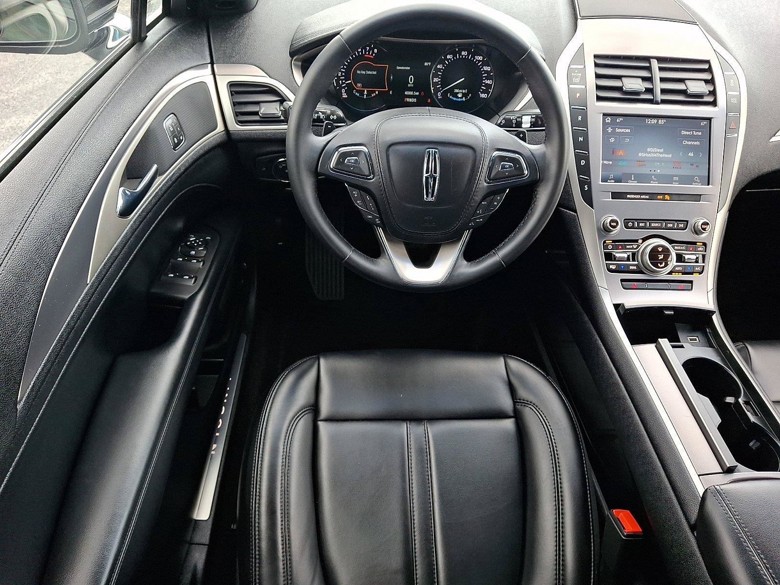 Used 2020 Lincoln MKZ FWD image 11