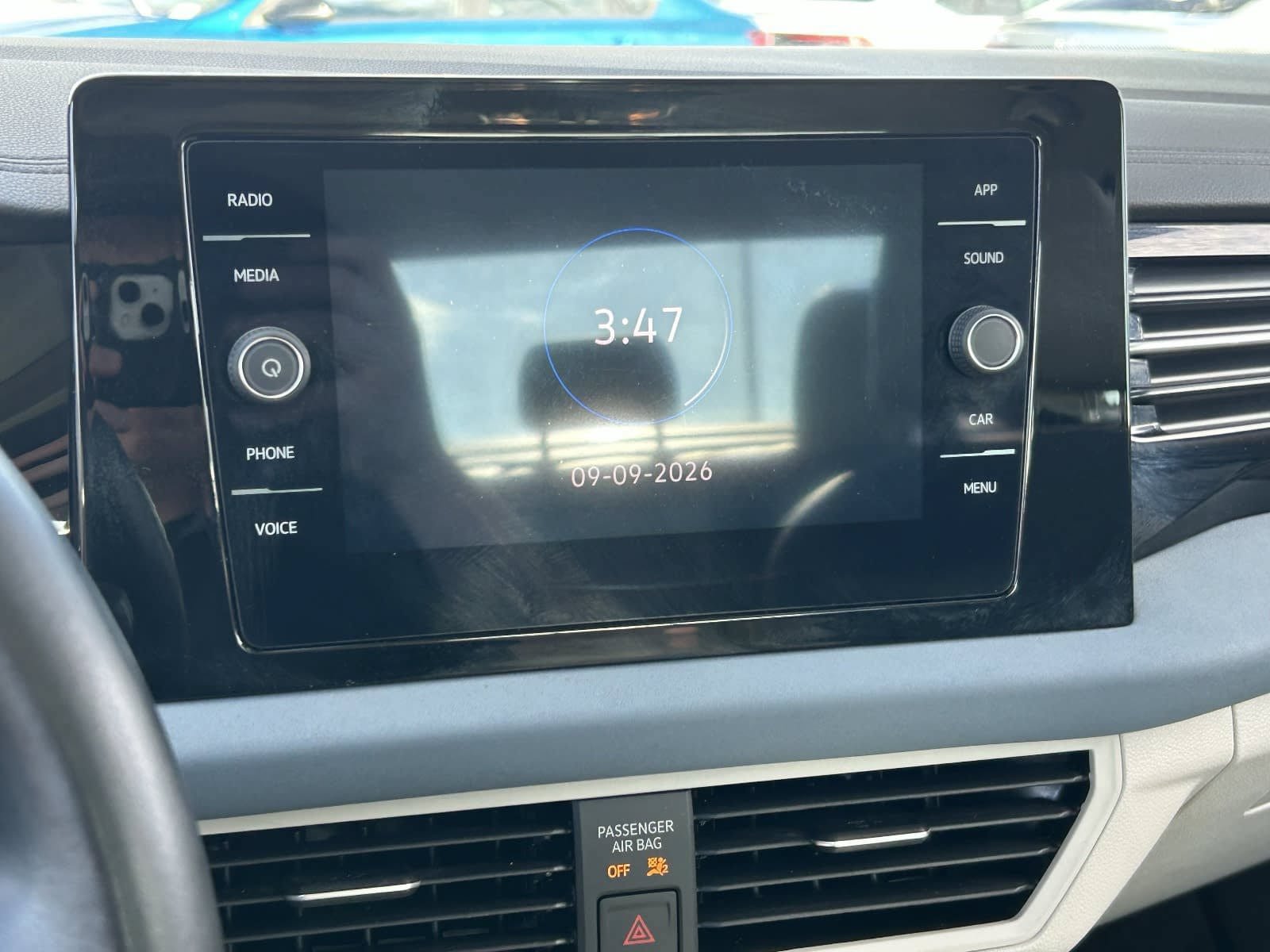 Used 2025 Volkswagen Jetta SE FWD image 30