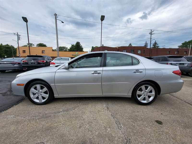 Used 2005 Lexus ES 330 FWD image 4