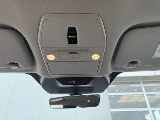 New 2026 Nissan Leaf Platinum+ w/ Floor Mat Package (Platinum+) FWD image 19