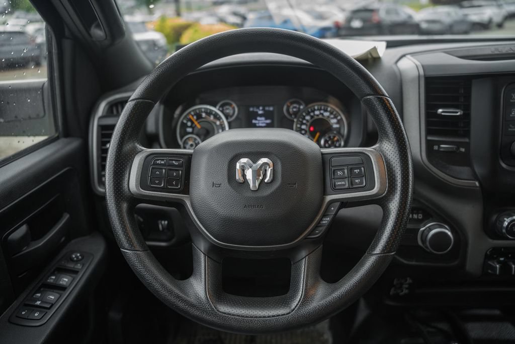 Used 2022 RAM 2500 Tradesman w/ Chrome Appearance Group AWD/4WD image 31